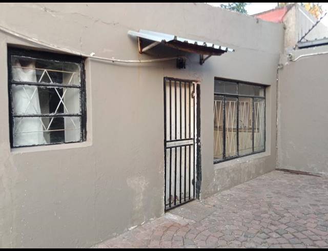 1 BEDROOM PROPERTY TO RENT IN KENSINGTON